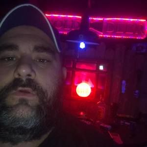 Meet your Posher, Adam